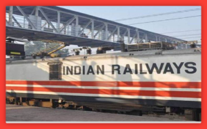 बिहार में एक और रेल हादसा हुआ, रेस्क्यू ऑपरेशन में 12 घंटे लगे और ट्रेन की 20 बोगियां कटकर अलग हो गईं.