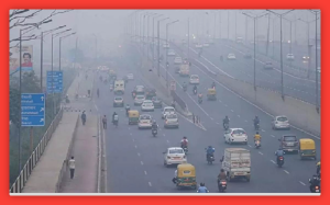 Delhi Pollution: दिल्ली की हवा जहरीली, समूह 3 प्रतिबंध फिर लगने की संभावना; परिषद ने आपात बैठक की